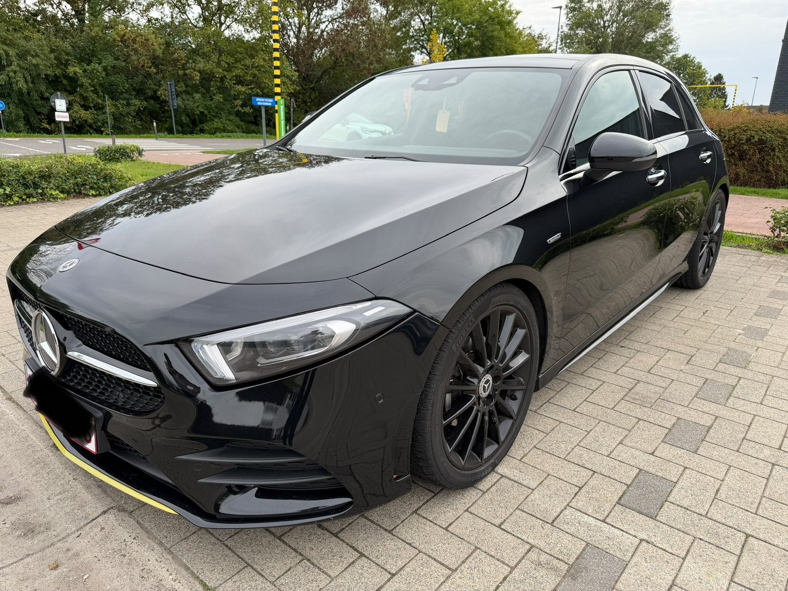 Mercedes A200 Yellow Edition, Autos, Achat, Euro 6, Noir, Automatique