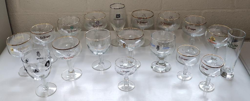 Lot de 18 Verres bière trappistes La Trappe tous diffèrent, Collections, Enlèvement