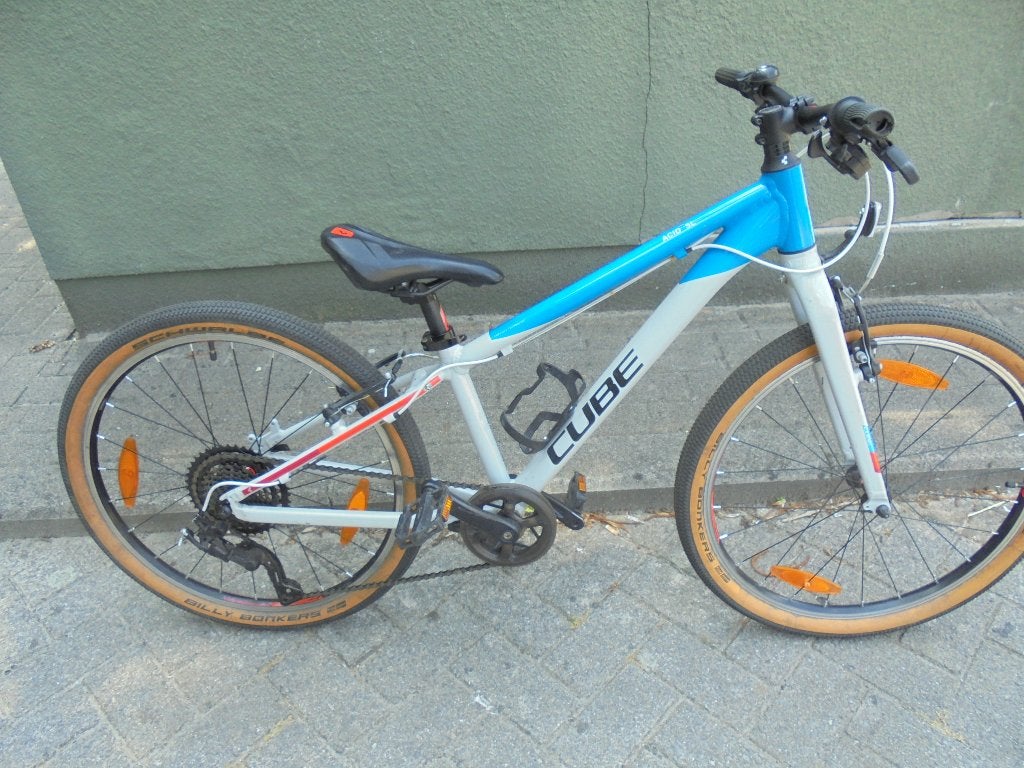 jongensfiets cube 24 inch in nieuwe staat, Fietsen en Brommers, Ophalen, 24 inch, Versnellingen, Zo goed als nieuw