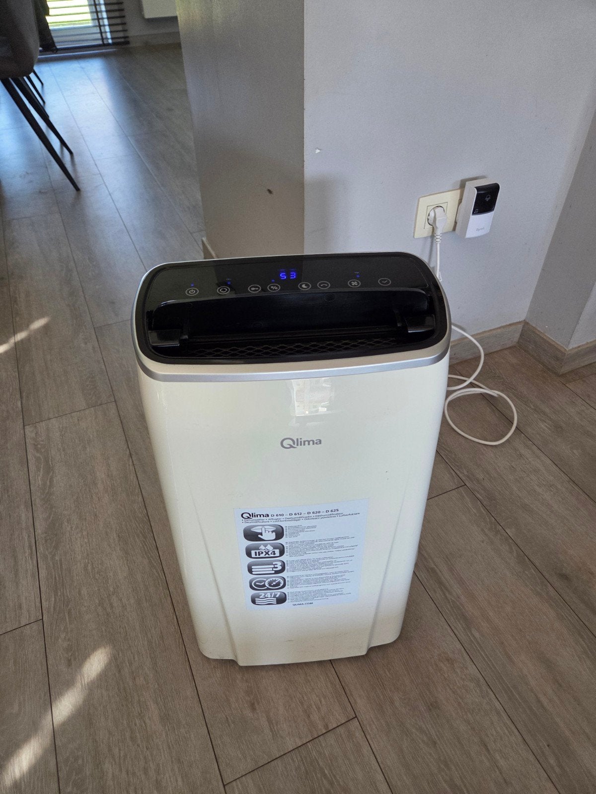 Qlima 620d luchtontvochtiger, Elektronische apparatuur, Ophalen, Zo goed als nieuw