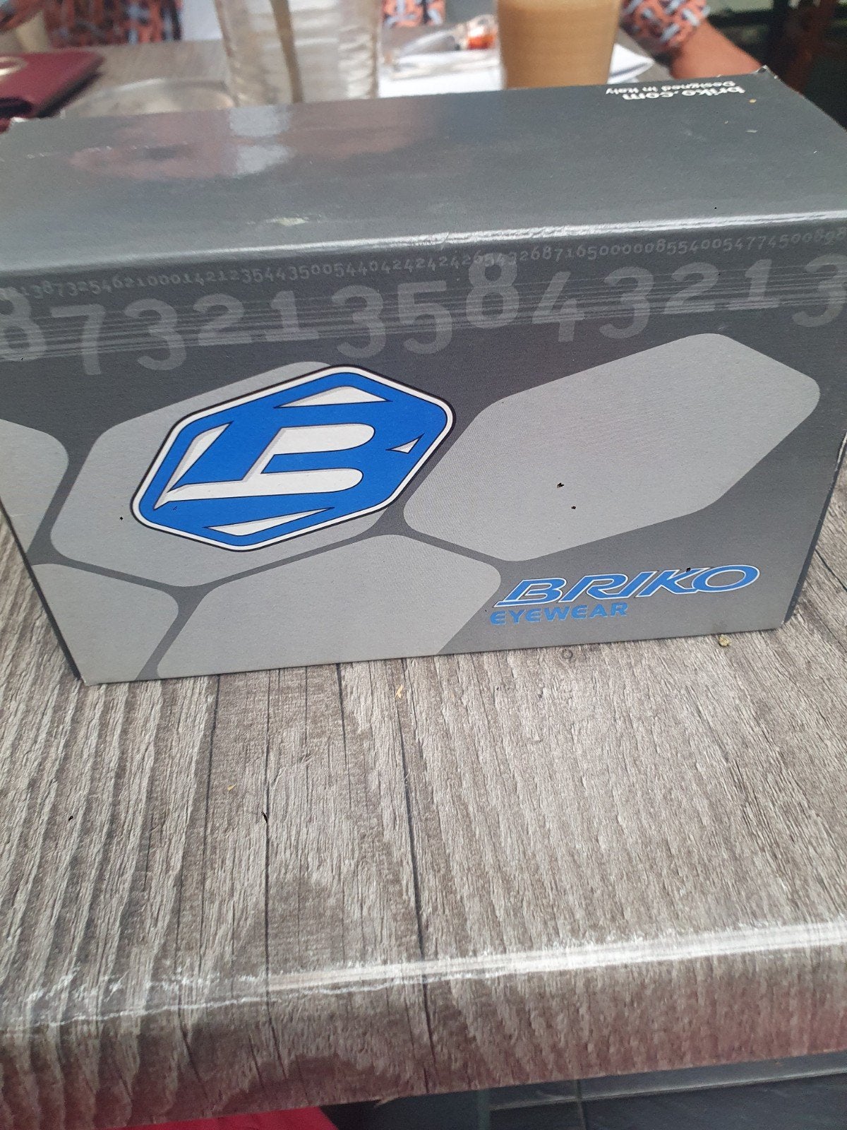 Je vend une paire de lunettes de sport 35euro encore dans le, Lunettes