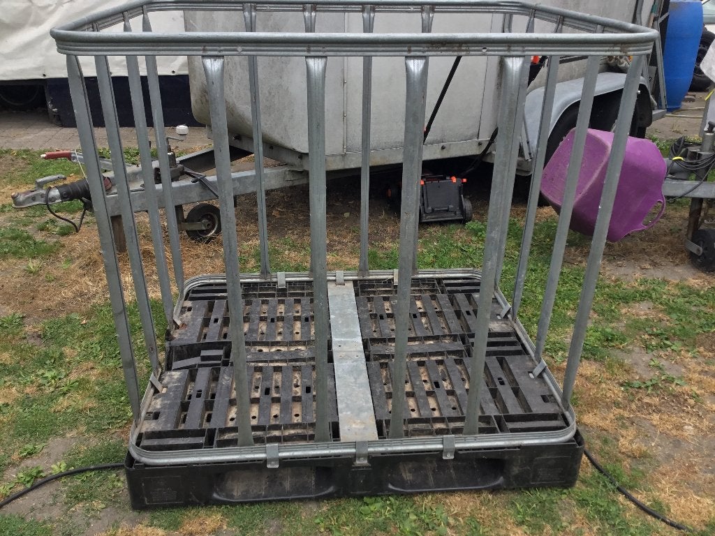 Cages IBC à vendre , plusieurs modèles , de 25€/pièce, Jardin & Terrasse, Bois de chauffage, Enlèvement ou Envoi