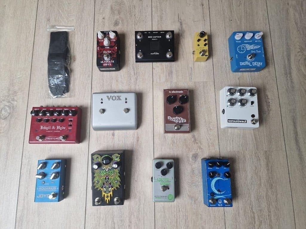 Verschillende gitaarpedalen, Ophalen of Verzenden, Zo goed als nieuw, Delay of Echo