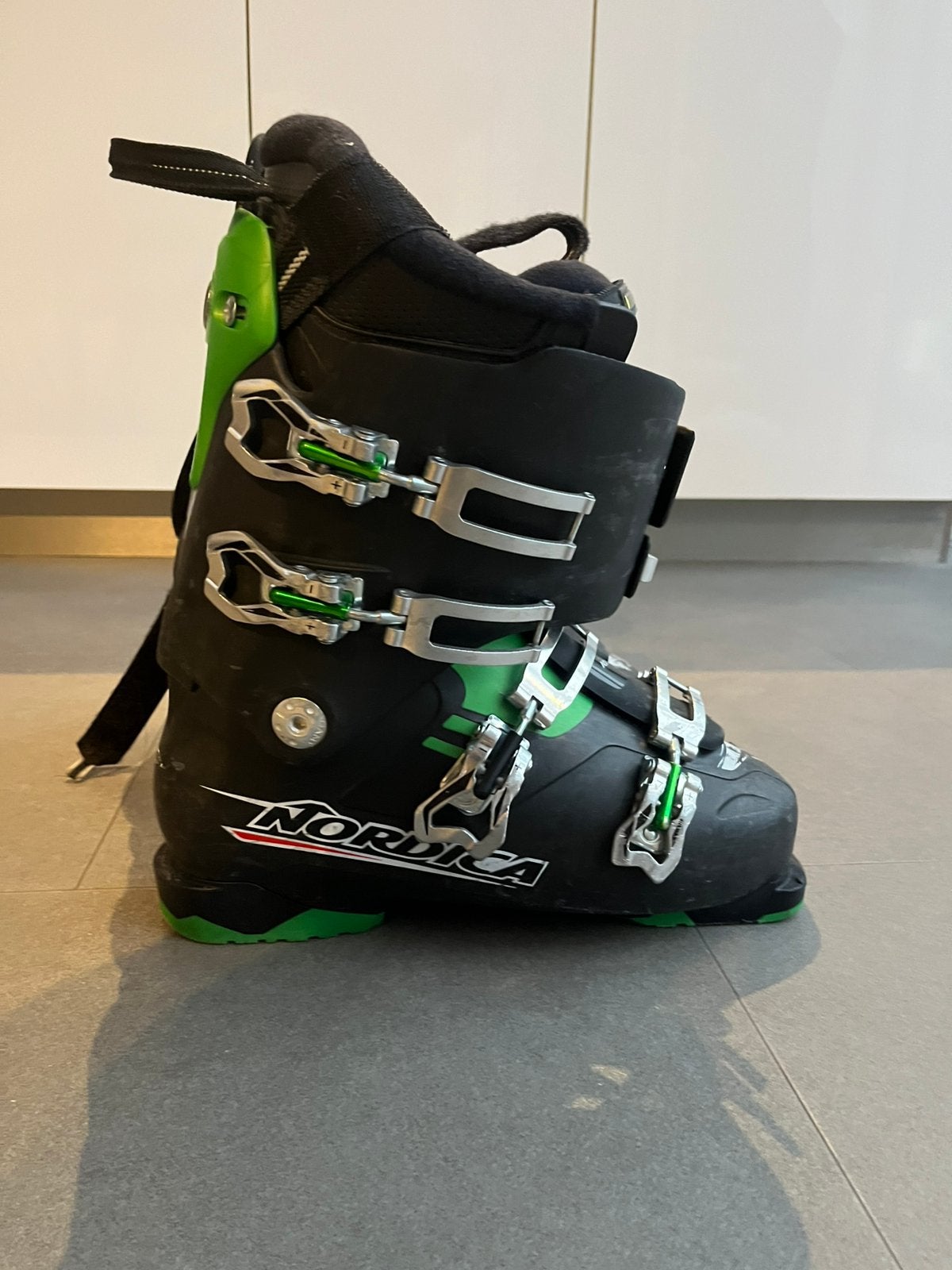 Nordica skischoen mondopoint 28,5 (schoenmaat 44), Enlèvement, Utilisé, Chaussures, Nordica