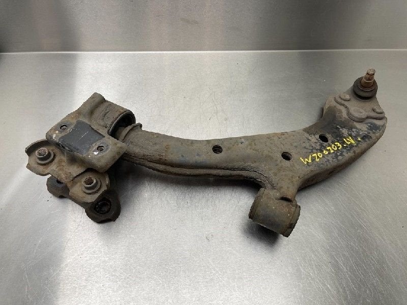 BRAS DE SUSPENSION AVANT GAUCHE INFERIEUR CR-V (RE / RM), Utilisé, Honda