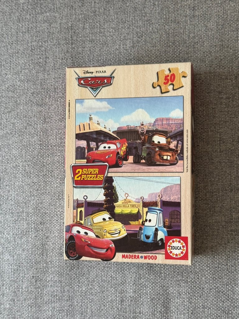 205. Puzzel - Disney Pixar - Cars - Madera Wood - 2 puzzels, Enlèvement ou Envoi, 10 à 50 pièces, Comme neuf, 4 à 6 ans