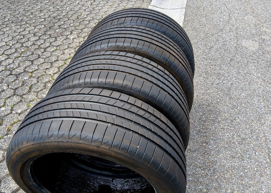 Très bons pneus été 255/45-20 avec 6 - 6,5 mm de profil, 255 mm, Pneus été, Pneu(s), Enlèvement
