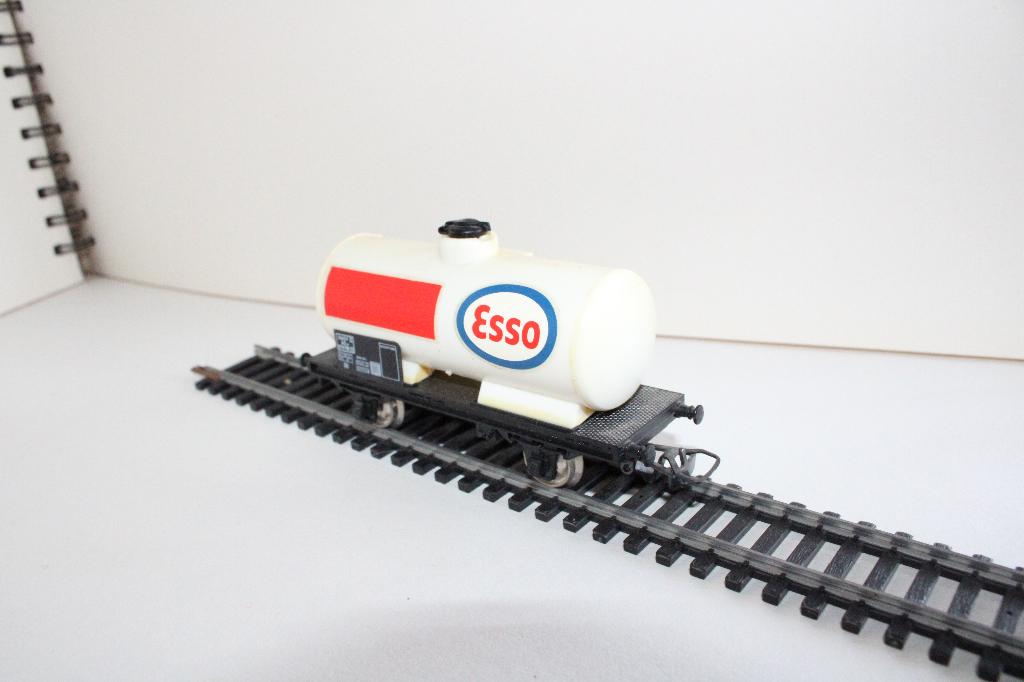 jouef ho wagon citerne ESSO, Gebruikt, Gelijkstroom, Jouef, Verzenden