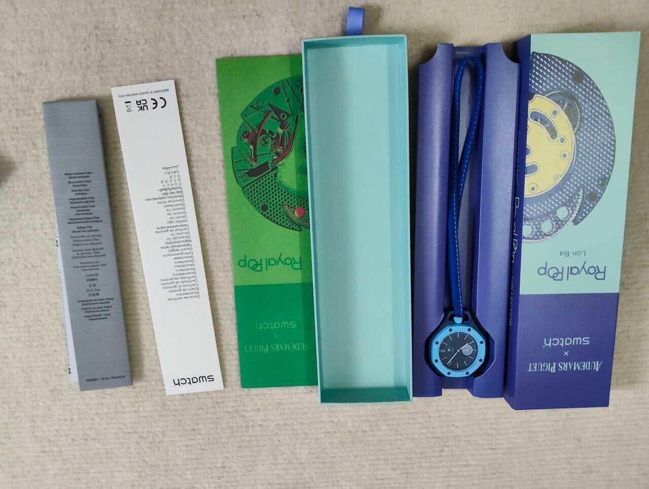 AP SWATCH  blue, Enlèvement, Comme neuf
