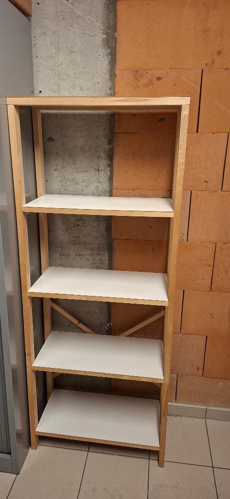 Houten rek GERESERVEERD, Ophalen