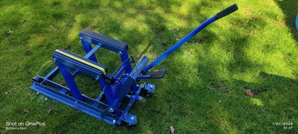 hydraulische motorlift, Ophalen