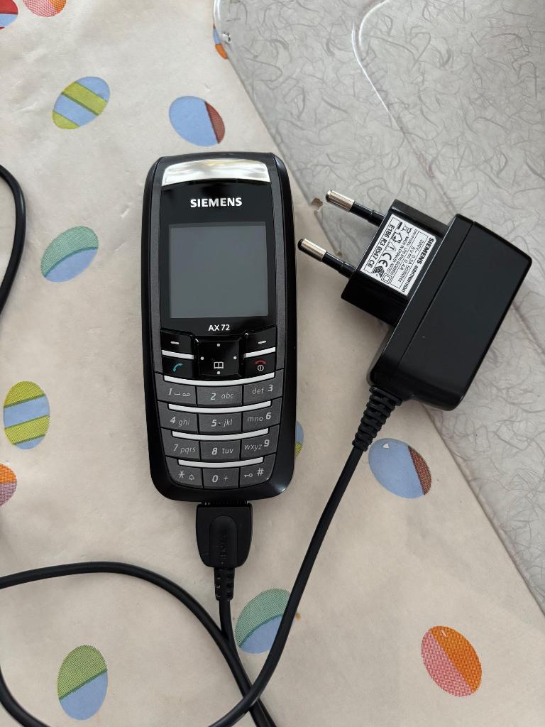 Gsm Siemens AX72 + lader, Télécoms, Neuf, Classique ou Candybar, Enlèvement, Sans abonnement
