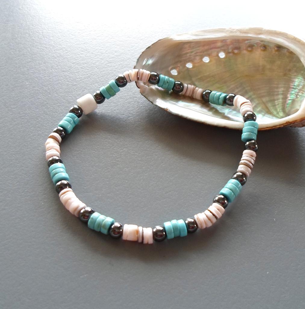 Indiaanse damesarmband in turkoois en parelmoer Surfer, Handtassen en Accessoires, Armbanden, Met bedels of kralen, Blauw, Nieuw