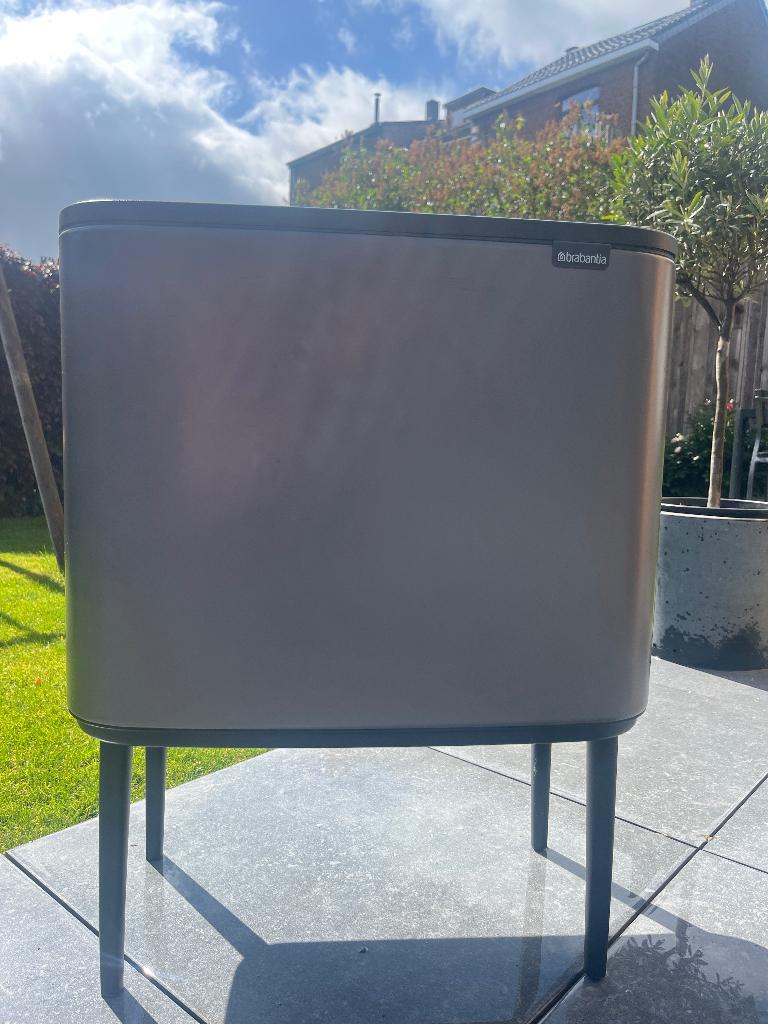 Poubelle brabantia bo touch, Ophalen, Gebruikt, 50 tot 75 cm, Metaal