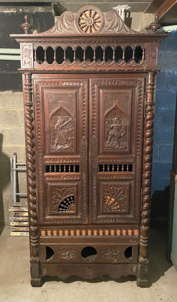 Armoire bretonne, Enlèvement