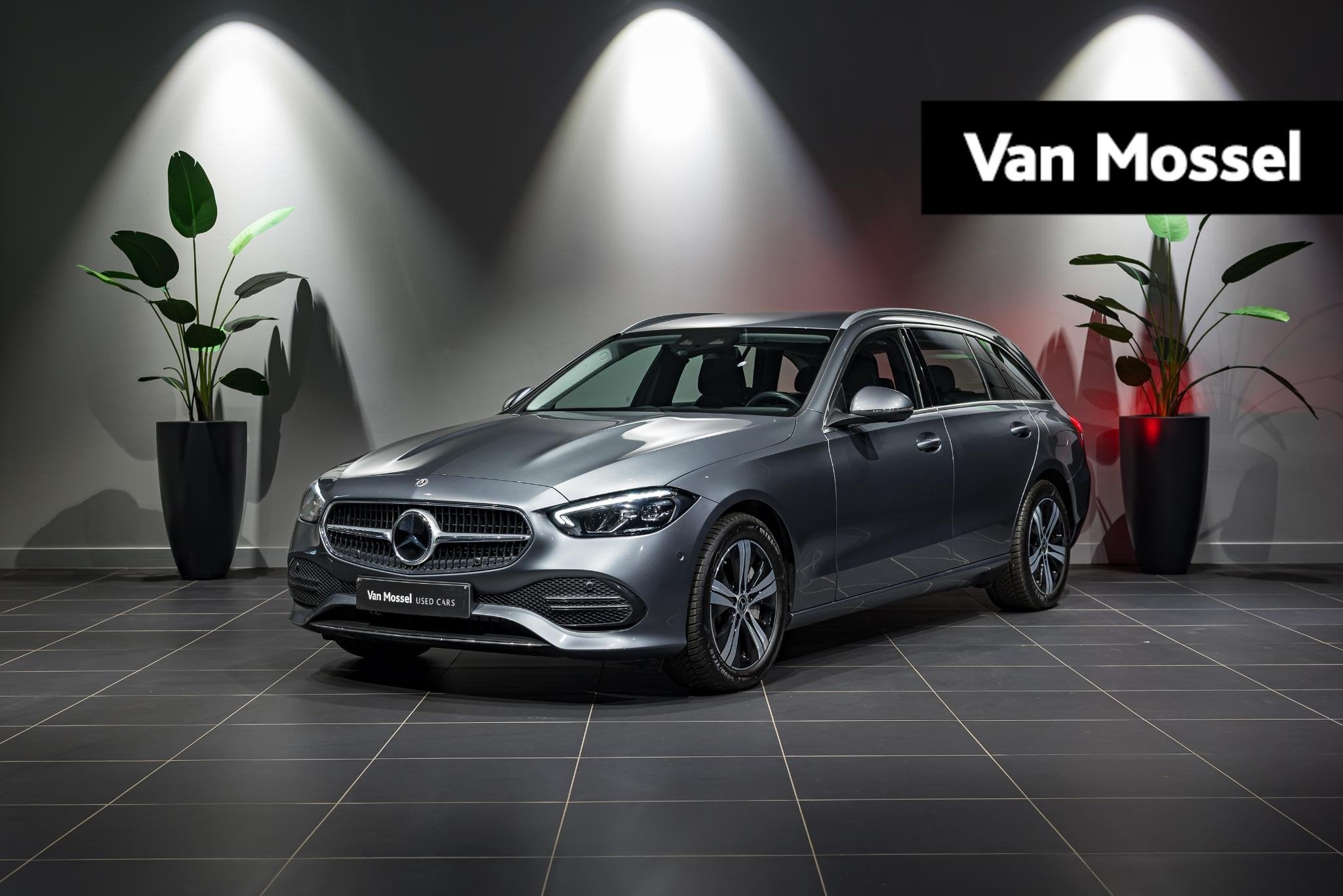 Mercedes-Benz C-klasse Estate C 300 e Luxury Line AMBIENT LI, Automaat, 4 cilinders, 313 pk, Bedrijf