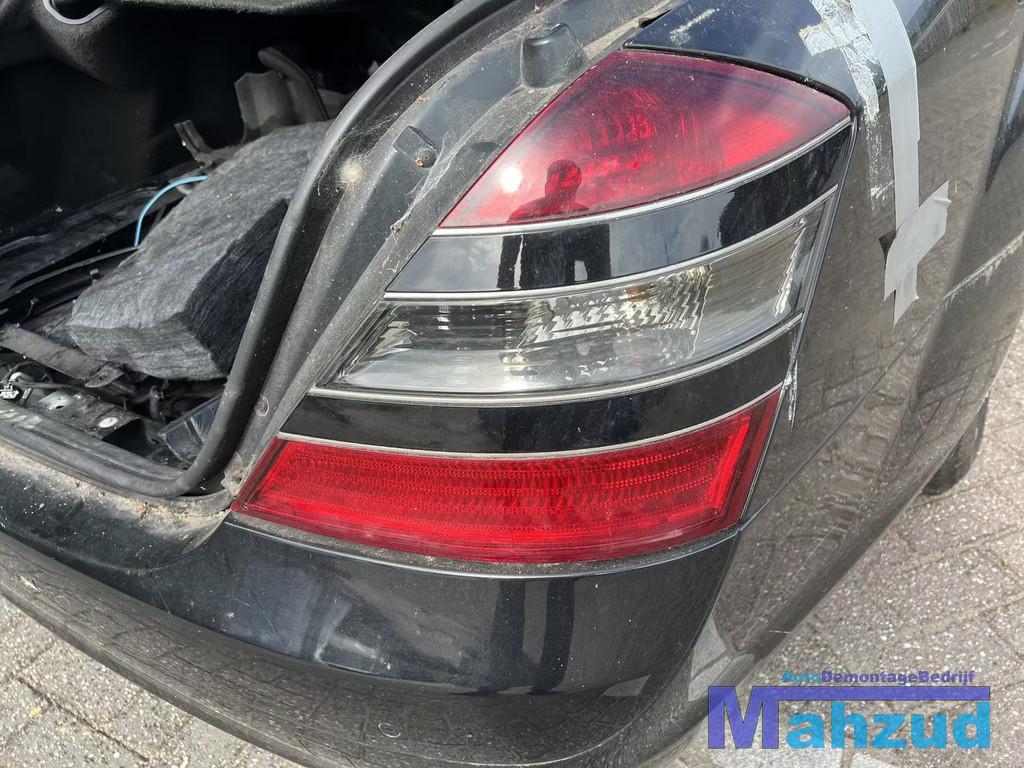 MERCEDES S KLASSE W221 Rechts achterlicht 2005-2012, Gebruikt, Mercedes-Benz AG, Mercedes-Benz, Mercedesstrasse 120
70372  Stuttgart, DE