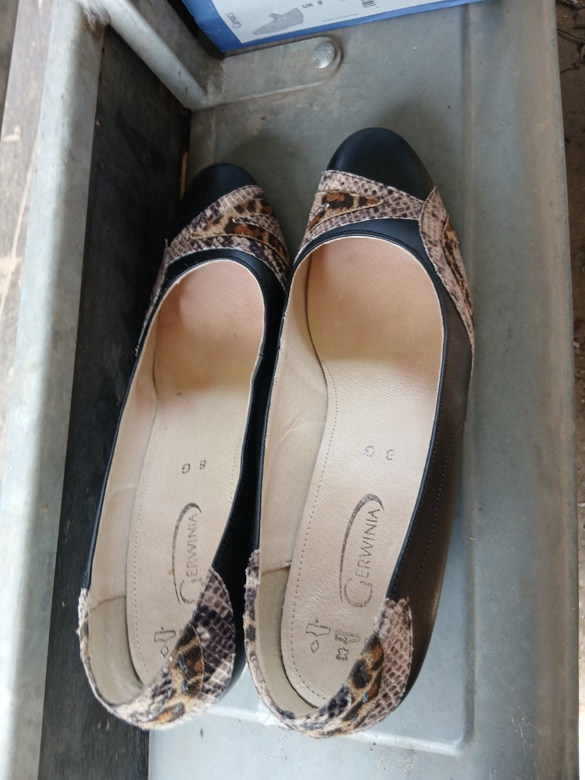 Chaussure à talon taille 42, Enlèvement