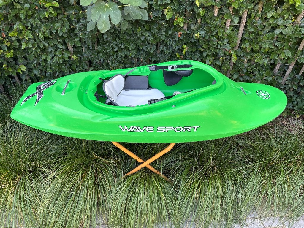 Wave Sport Project-X 48 freestyle wildwaterkajak, Watersport en Boten, Kajaks, Ophalen, Zo goed als nieuw, 1-persoons