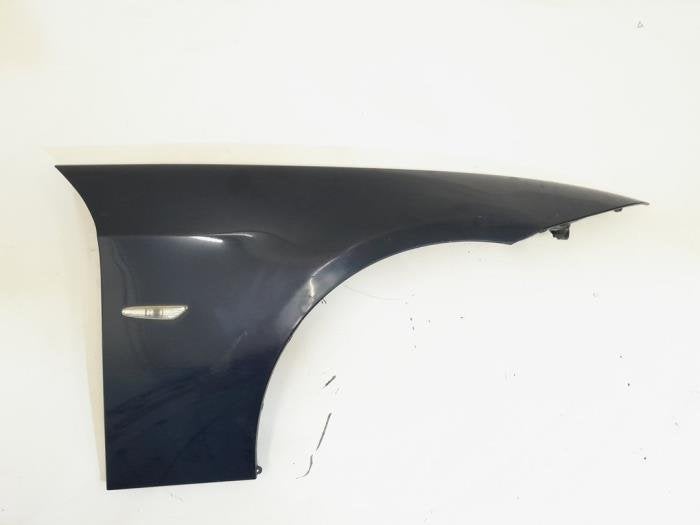 Aile avant droite d'un BMW 3-Serie (A35), Autos : Pièces & Accessoires, Carrosserie & Tôlerie, BMW, Utilisé, 3 mois de garantie