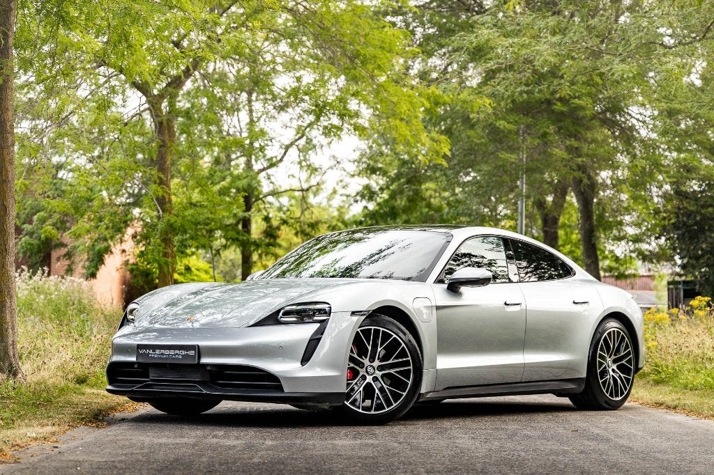 Porsche Taycan 4S * Perf Batt+ * 360 * BOSE * Pano * BTW, Auto's, Porsche, Automaat, 4 zetels, https://public.car-pass.be/vhr/e41062b4-8b31-4f9d-a6be-cd8263143b5c