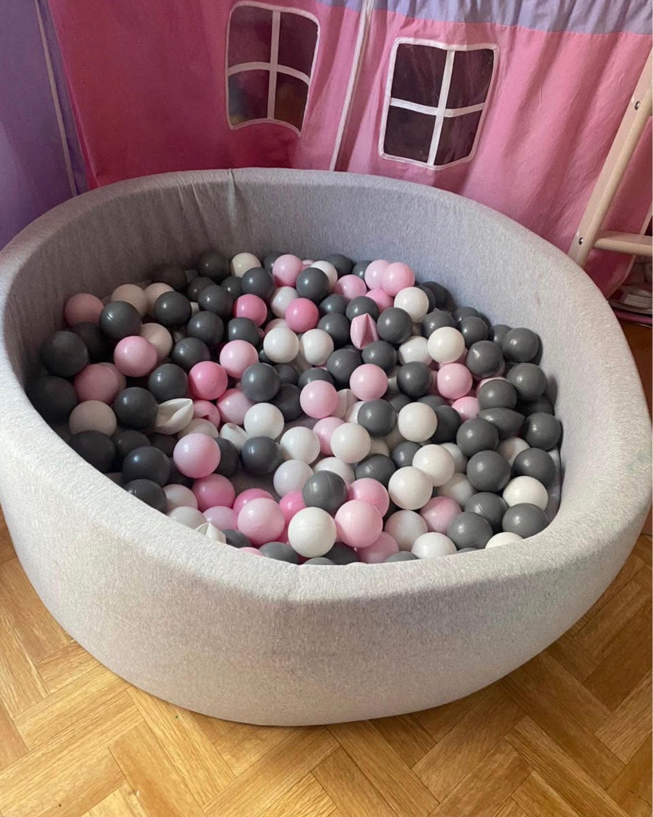 Ballenbad te koop, Ophalen