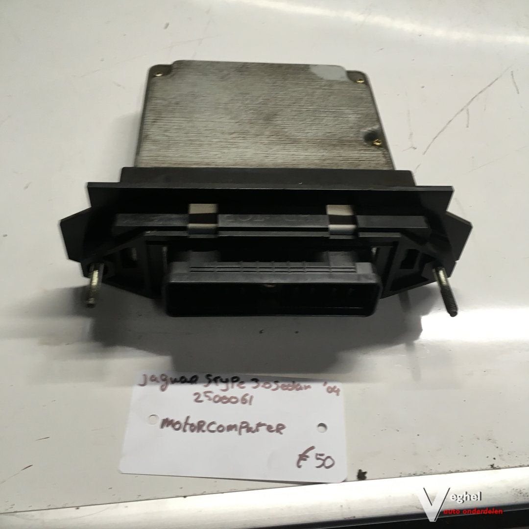 Jaguar S Type 3.0 sedan 2004 Wagennr 2500061   ECU   2R83-10, -, Utilisé, -, -