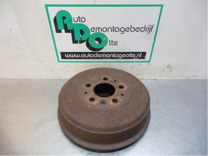 Tambour de frein arrière d'un Volkswagen Transporter (Trans, Volkswagen, -, 3 mois de garantie, Utilisé