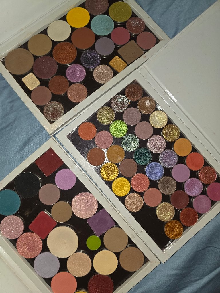 Oogschaduw palette (mug, mac, nabla, sugarpill,...), Bijoux, Sacs & Beauté, Beauté | Cosmétiques & Maquillage, Maquillage, Enlèvement ou Envoi