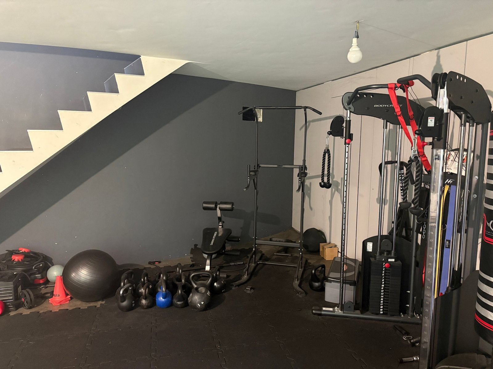 Sportzaal te koop voor meer info gelieve een bericht te stu, Ophalen of Verzenden, Zo goed als nieuw