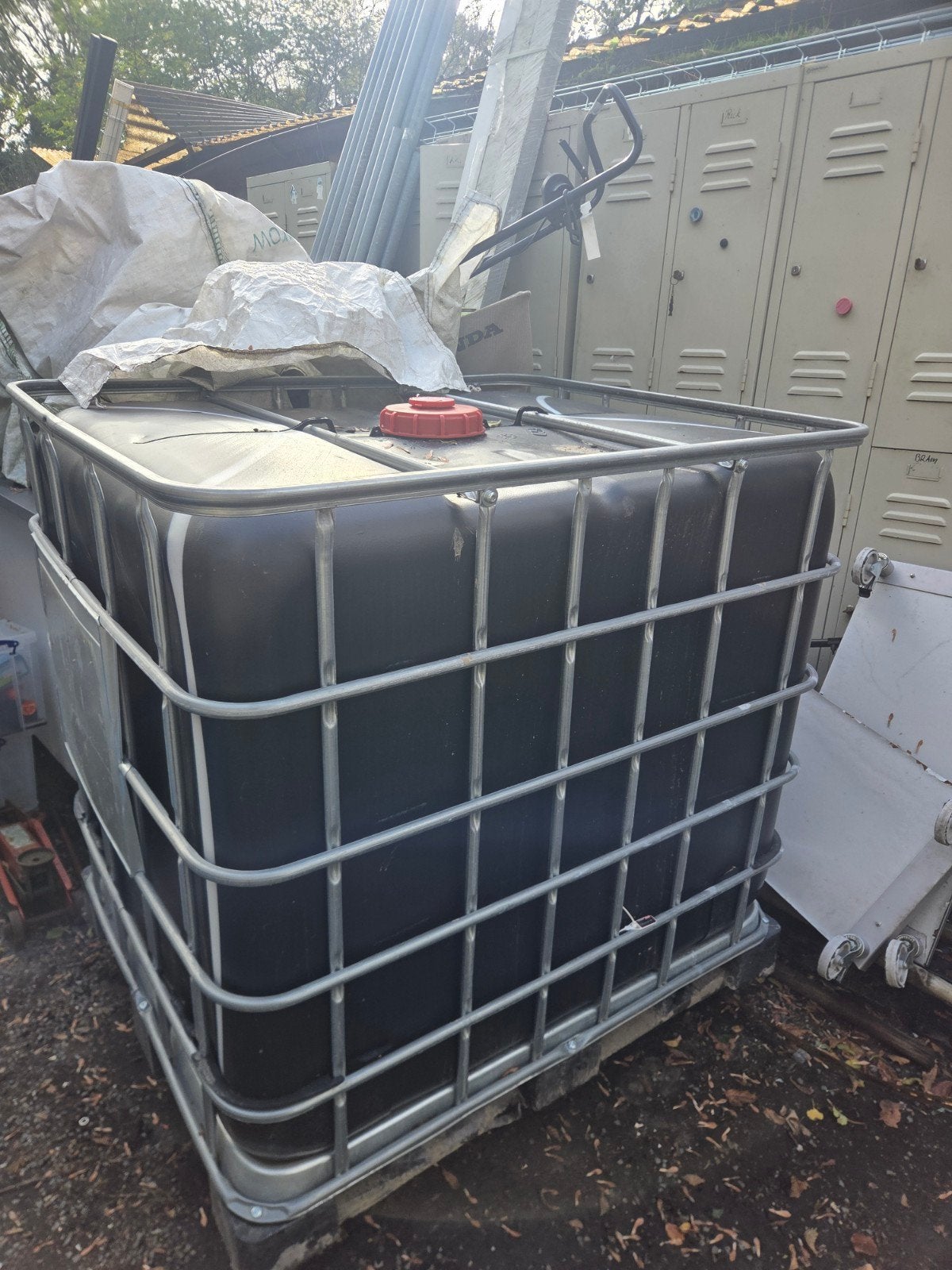 1000-liter SCHÜTZ IBC-container, Ophalen, Kunststof
