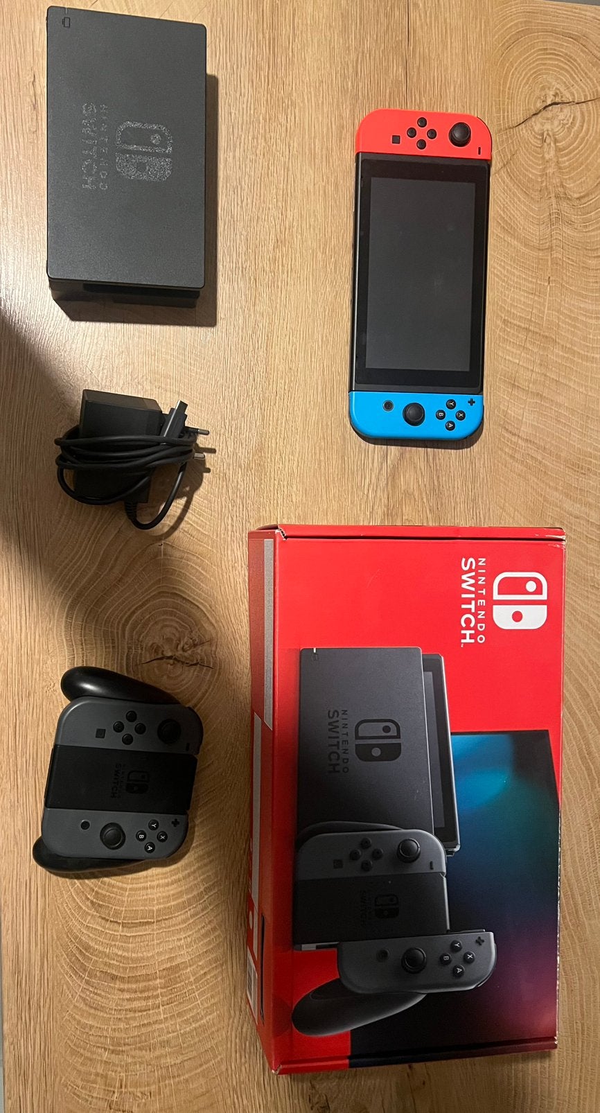 Nintendo Switch V2, 2 paires de joycon et mario kart 8, Consoles de jeu & Jeux vidéo, Switch 2019 Upgrade, Enlèvement ou Envoi