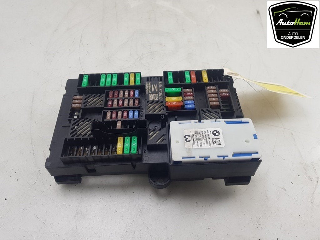 BOITIER FUSIBLES BMW X5 (G05) (01-2018/03-2023), Autos : Pièces & Accessoires, Électronique & Câbles, Utilisé, BMW, Petuelring 130
80809  München, DE