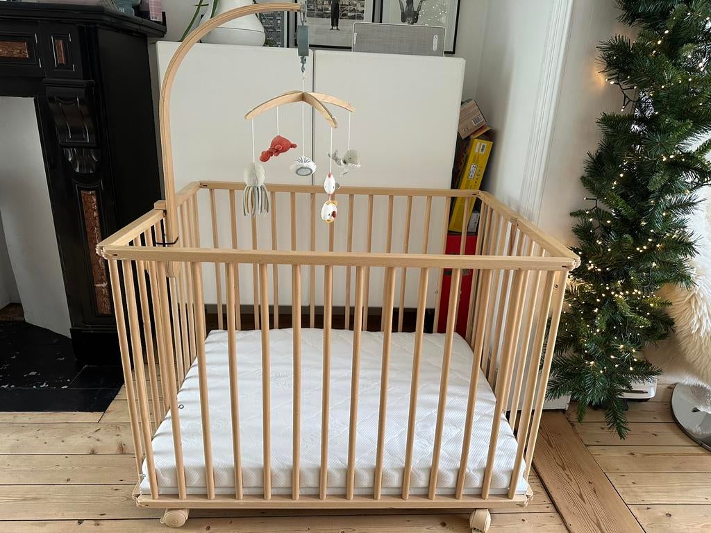 Babypark op wieltjes en opplooibaar, Kinderen en Baby's, Babyparken, Ophalen, Zo goed als nieuw, Wieltjes