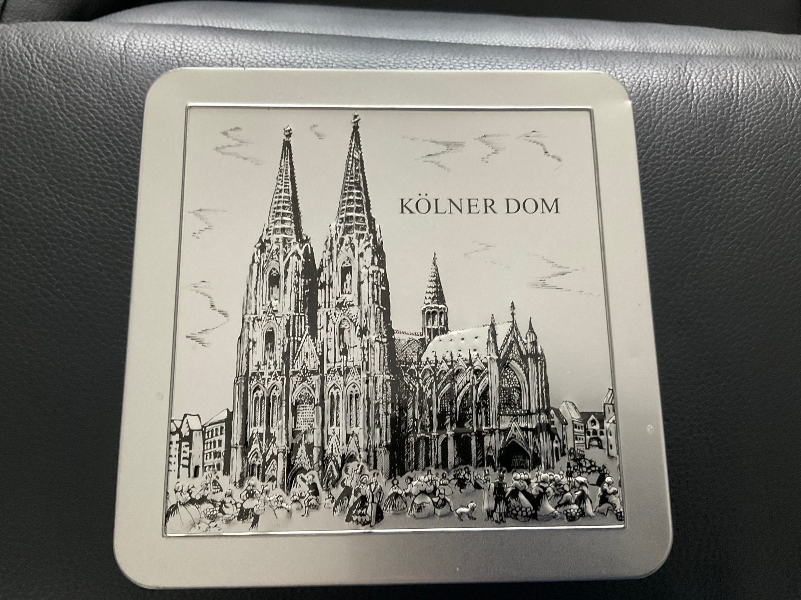 Ijzeren doos Kölner dom 18 cm x 18 cm, Ophalen of Verzenden, Zo goed als nieuw