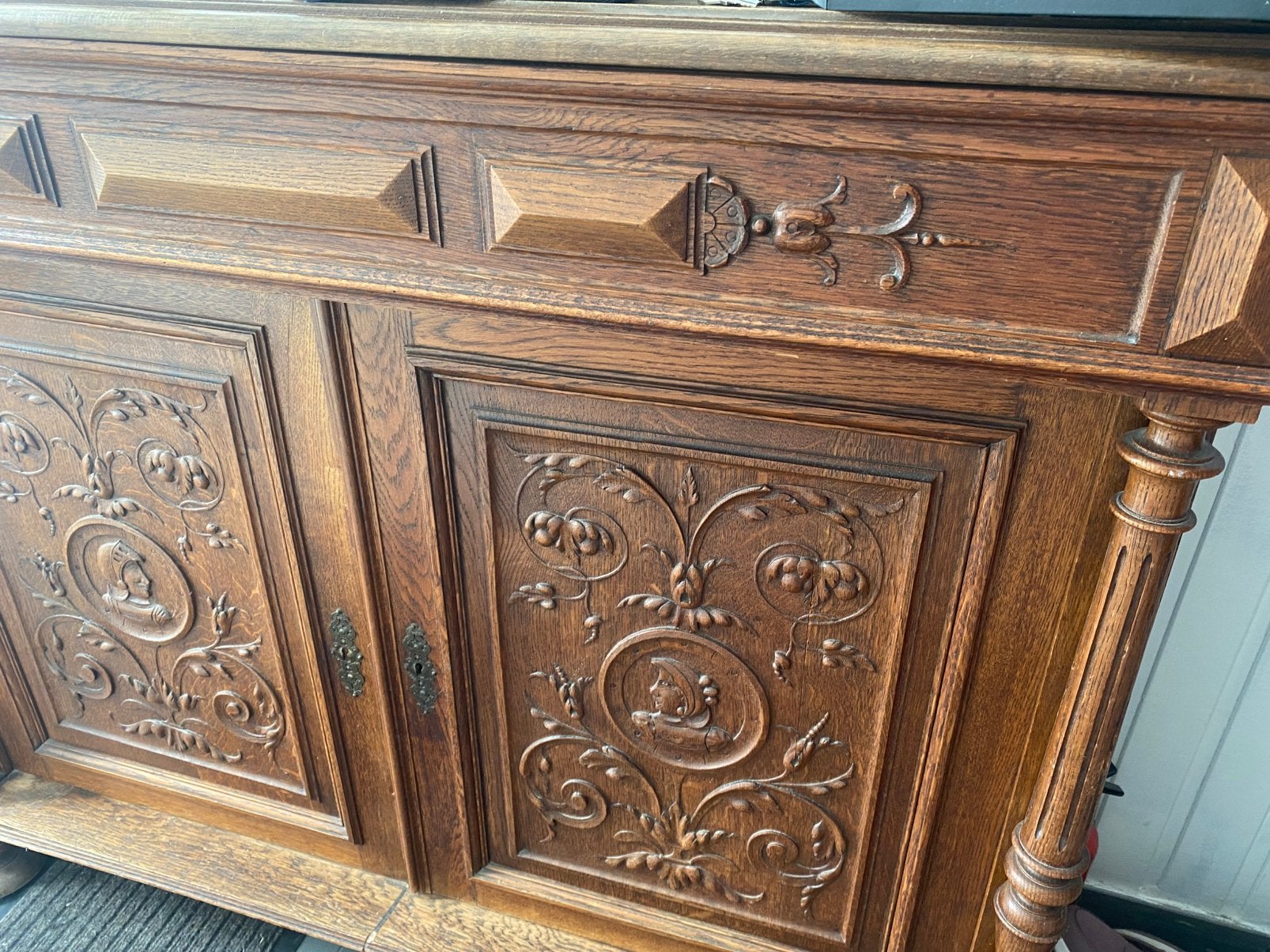 Buffet ancien, Antiquités & Art, Enlèvement