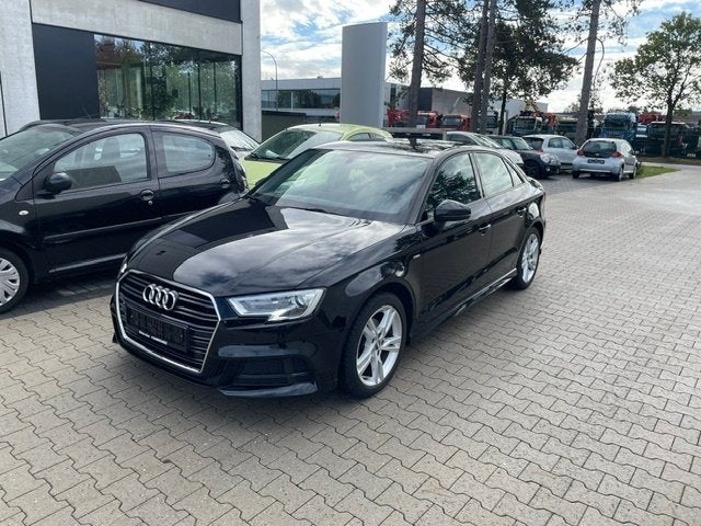Audi A3 35 TFSI S-Tronic Automaat S-Line, 38853 KM, gekeurd, Auto's, Stof, 1498 cc, 4 cilinders, Zwart