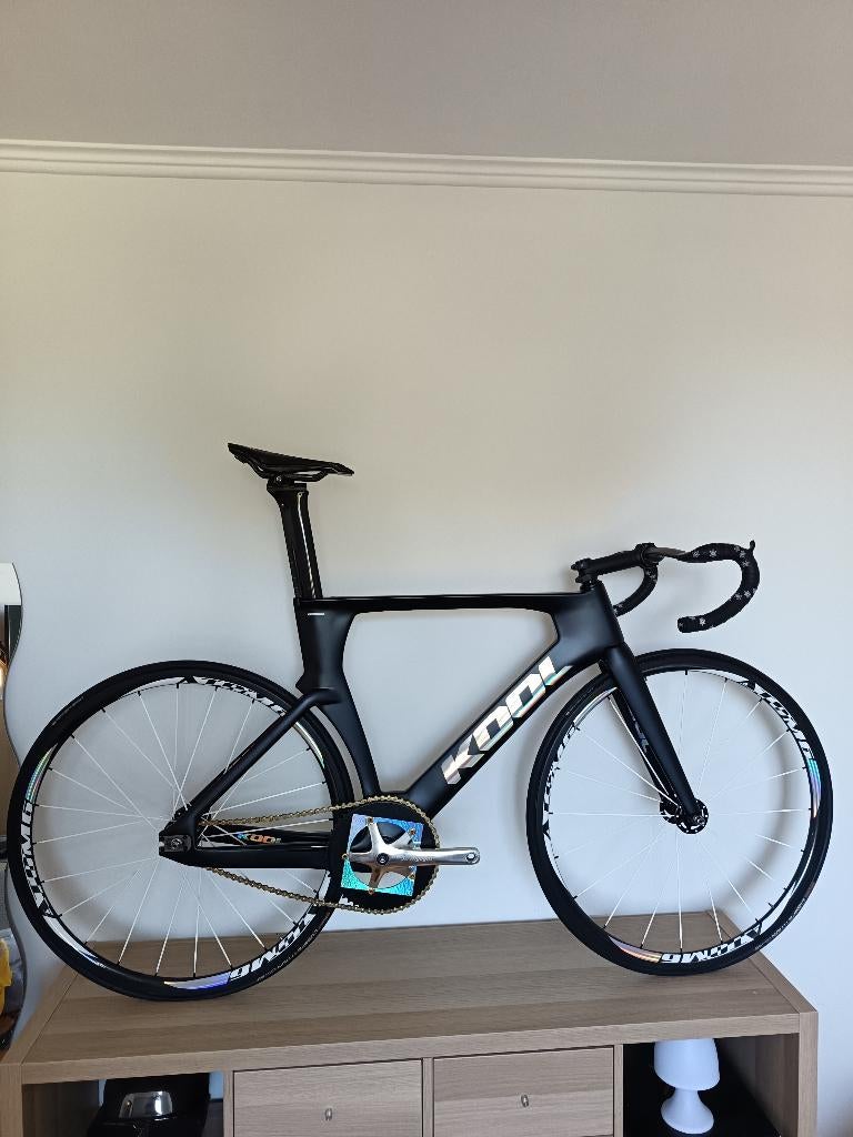 Vélo carbone piste fixie, Fietsen en Brommers, Overige merken, Ophalen of Verzenden, Zo goed als nieuw, 53 tot 57 cm