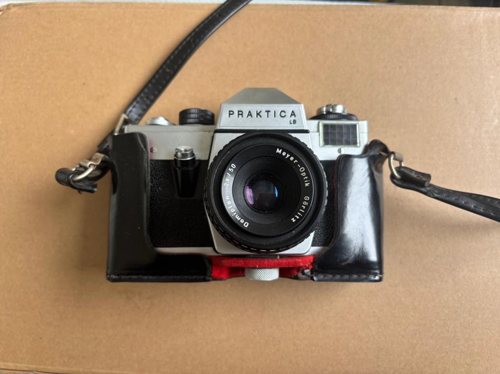 Praktica LB + Domiplan 50mm f/2.8 + sacoche Pentacon, Audio, Tv en Foto, Ophalen of Verzenden