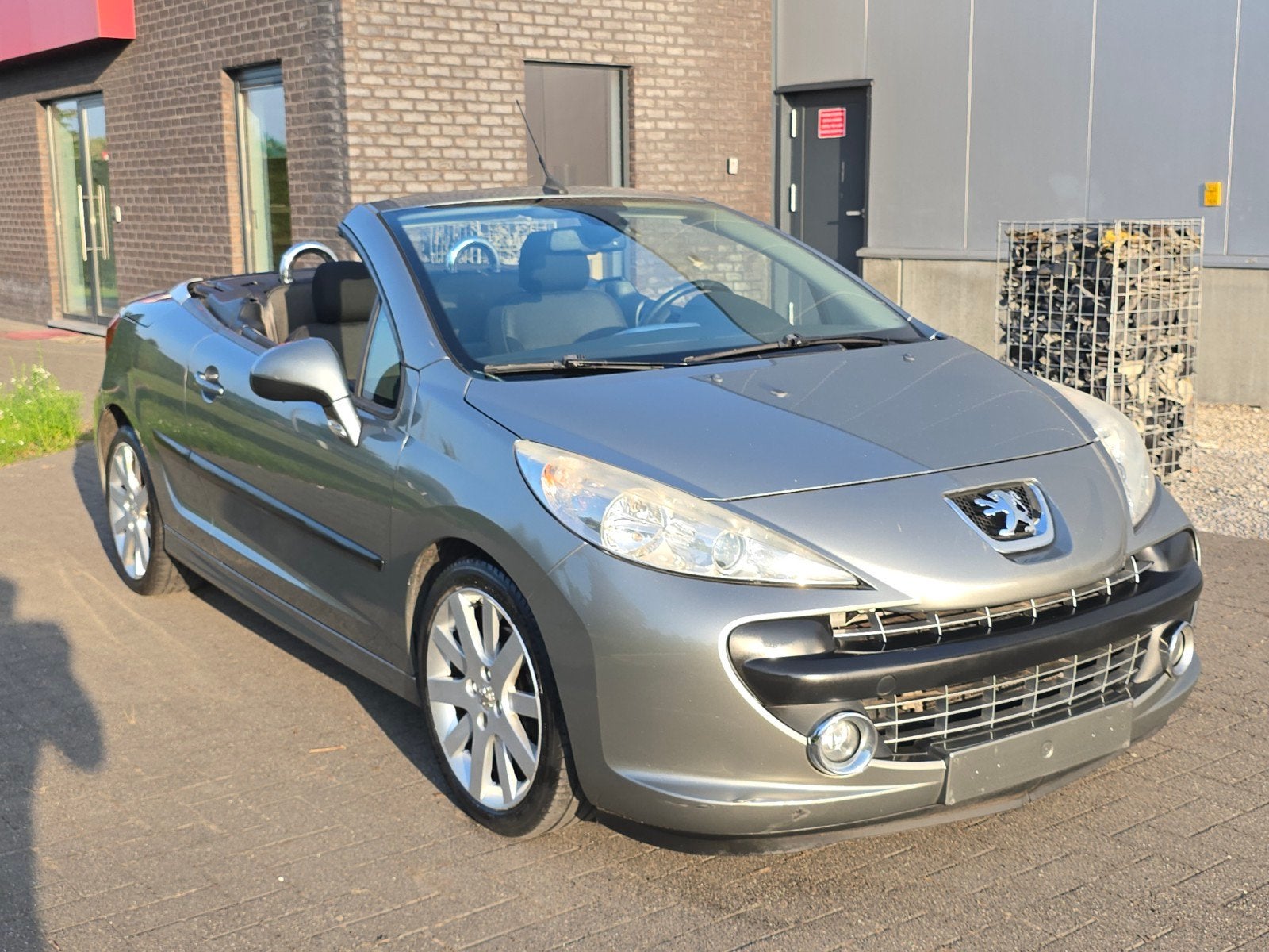 Peugeot 207 Cabrio/benzine 144.000km/garantie en keuring, Auto's, Peugeot, Bedrijf, Boordcomputer, Parkeersensor, Benzine, Cabriolet