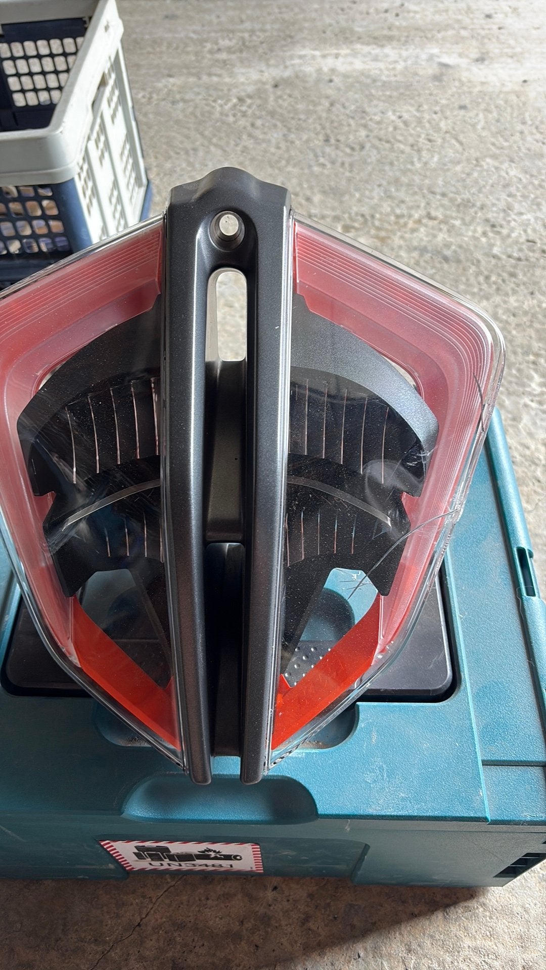 Phare ktm 1290 gt 2024 pour pieces ou a reparer, Enlèvement