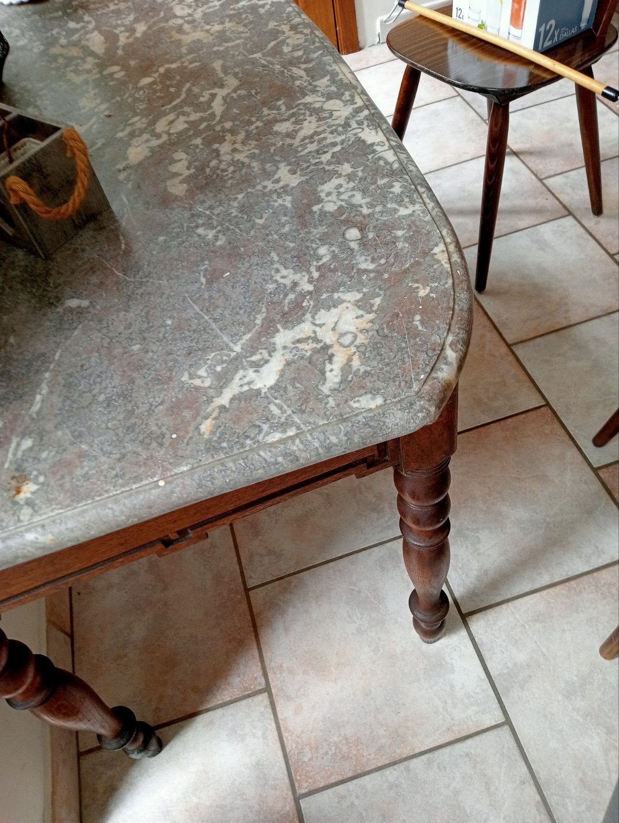 Table ancienne chêne, Enlèvement, Chêne