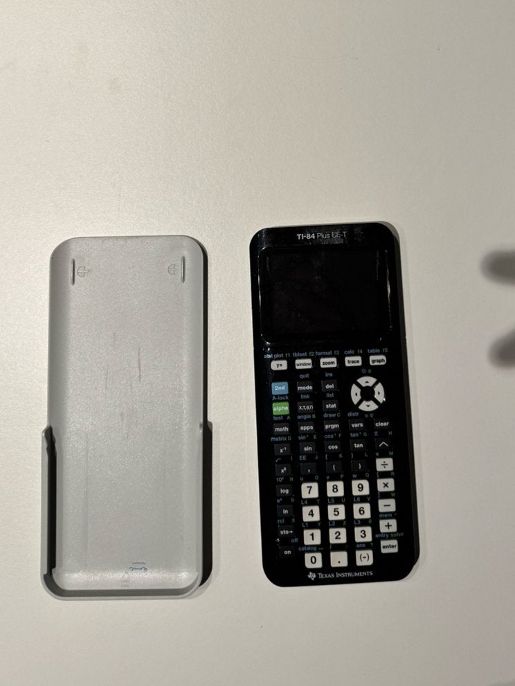 Rekenmachine Texas Instruments TI-84 Plus CE-T met oplader, Diversen, Ophalen of Verzenden, Grafische rekenmachine, Gebruikt