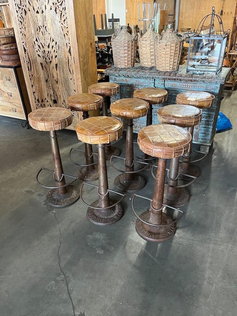 12 tabourets de bar industriels Necchi, siège en métal, cuir, Avec repose-pieds, Enlèvement, Utilisé, Cuir