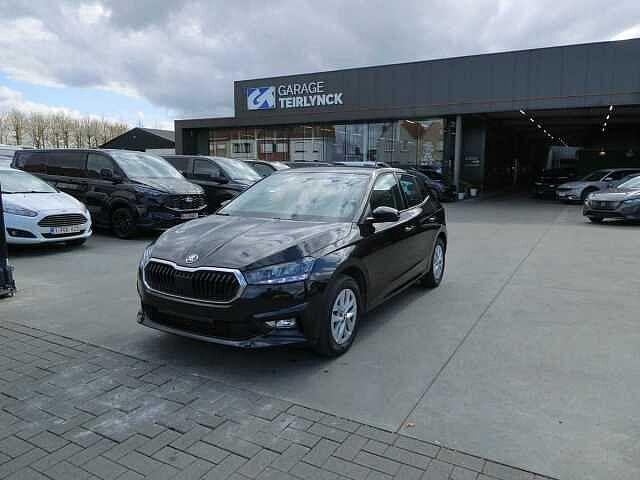 SKODA Fabia 1.0 TSi 110pk Automaat Business '24 22000km, Auto's, Skoda, Automaat, Euro 6, Zwart, Bedrijf