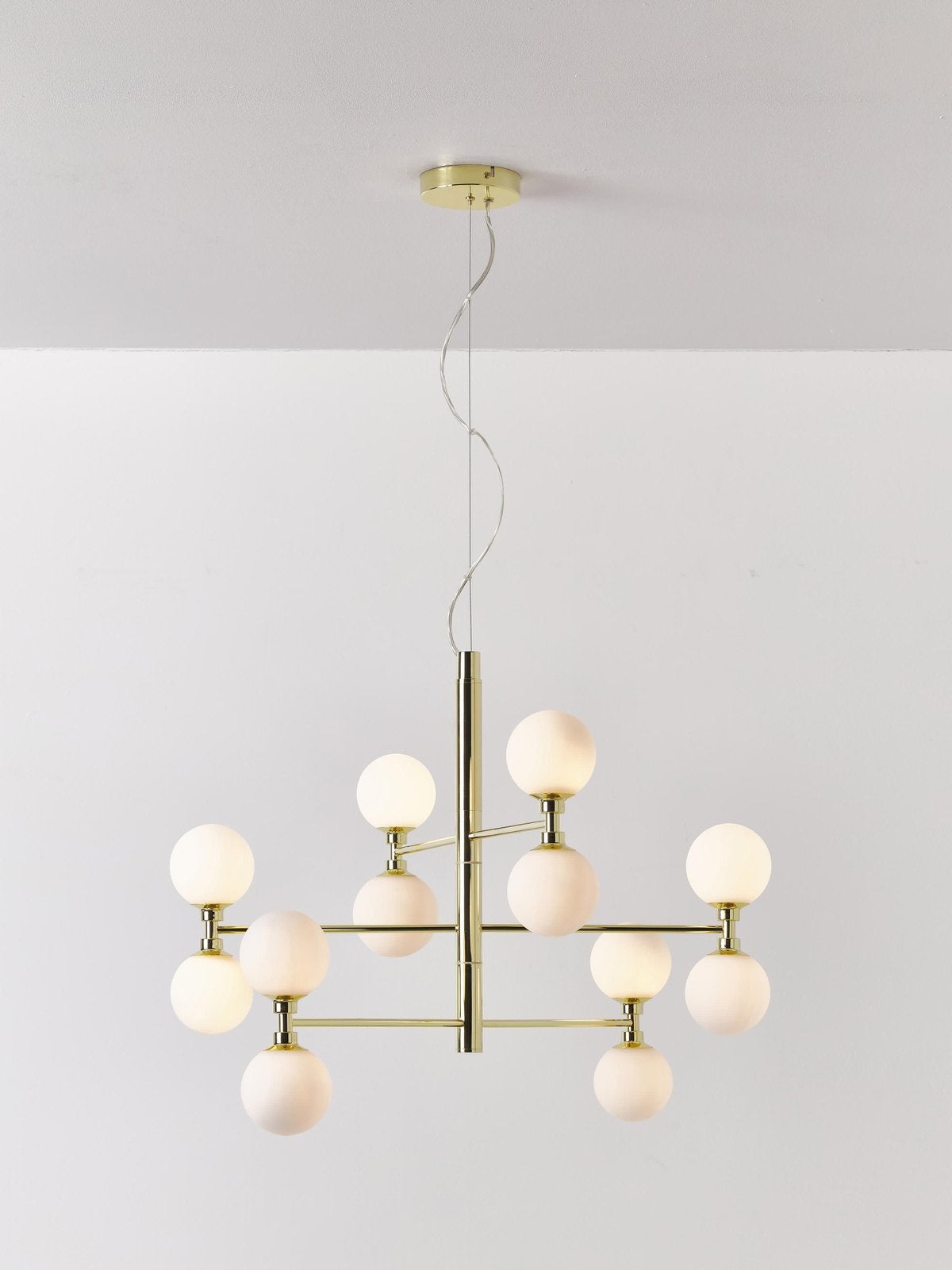 Westwing Suspension « Grover » avec globes en verre opalin, Huis en Inrichting, Lampen | Kroonluchters, Zo goed als nieuw, Glas