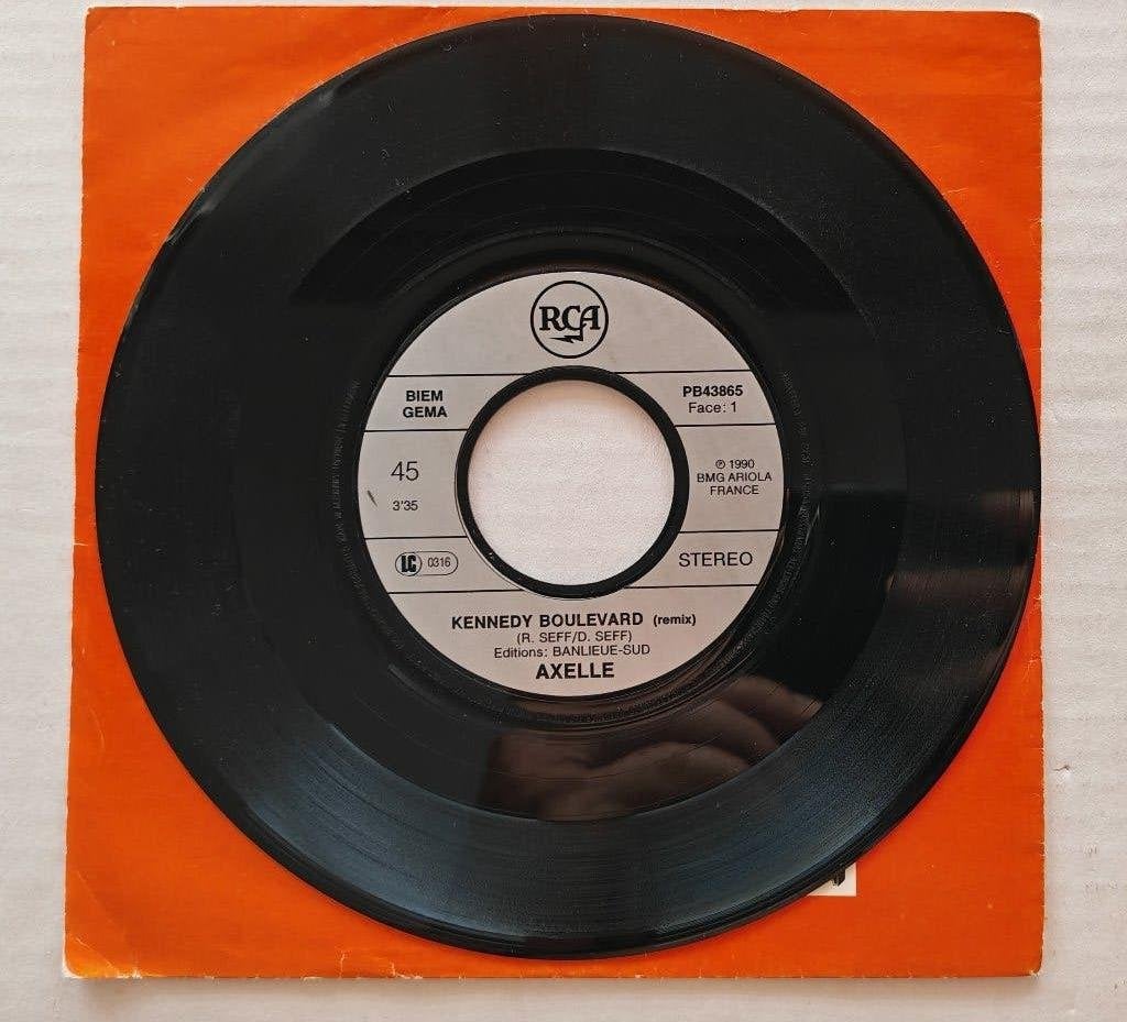 AXELLE RED - Kennydy Boulevard (remix) 45t, Enlèvement ou Envoi, Comme neuf, 7 inch, Pop