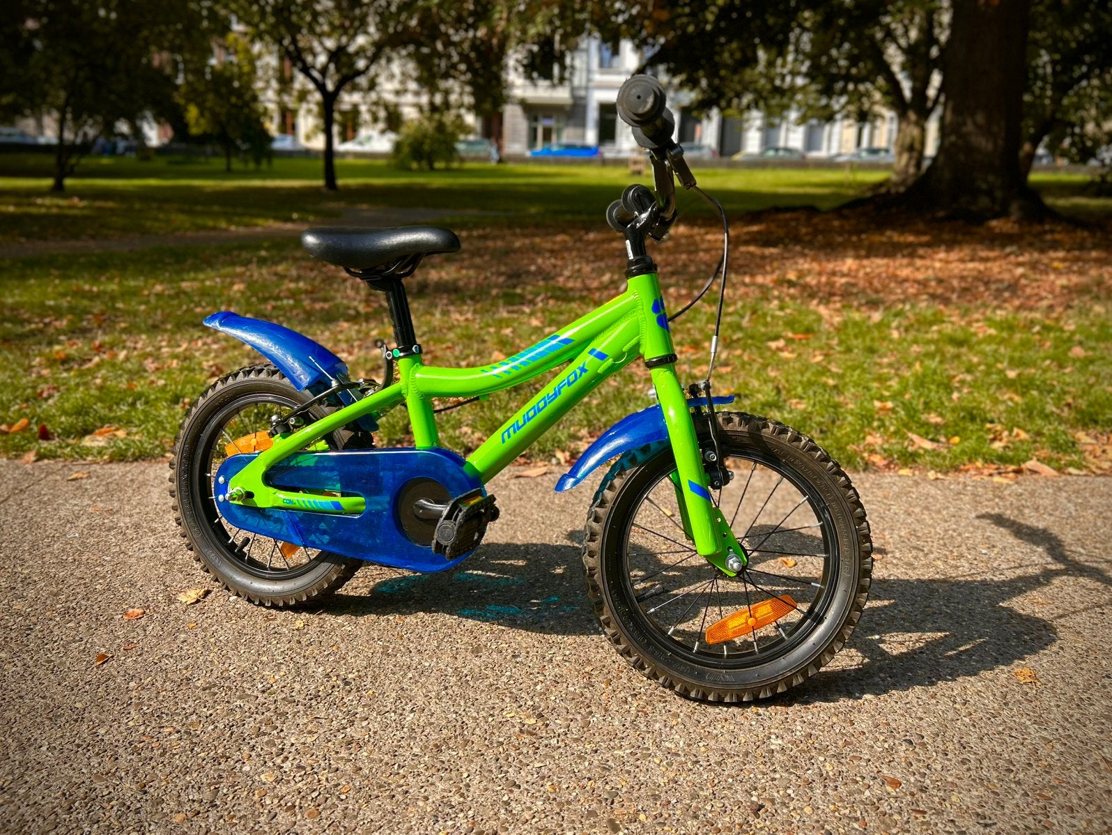 Muddyfox 14 inch kinderfiets met zijwieltjes, Fietsen en Brommers, Ophalen, Zijwieltjes, Velgrem, Minder dan 16 inch
