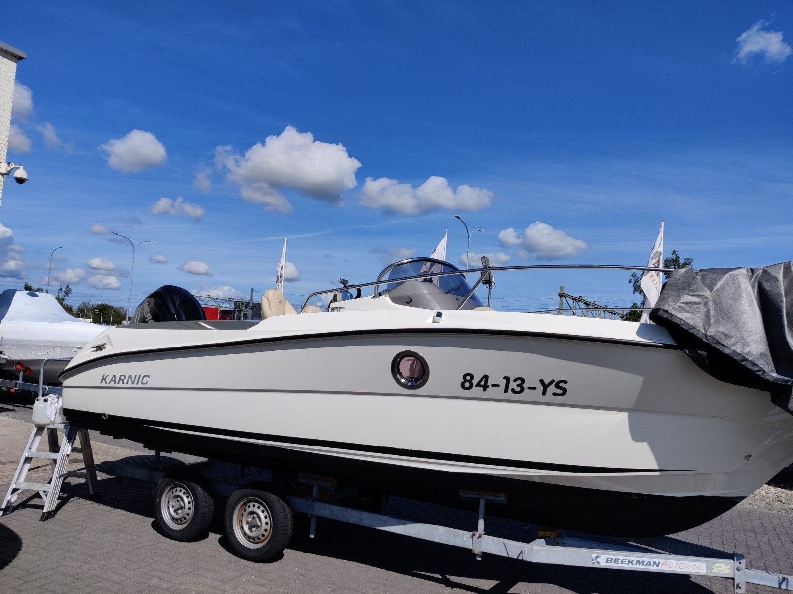 Boot karnic, Watersport en Boten, Ophalen, Zo goed als nieuw