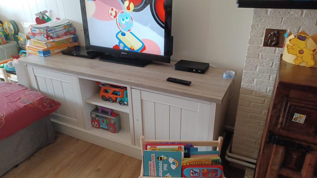 Te koop tv kast, Ophalen, Zo goed als nieuw